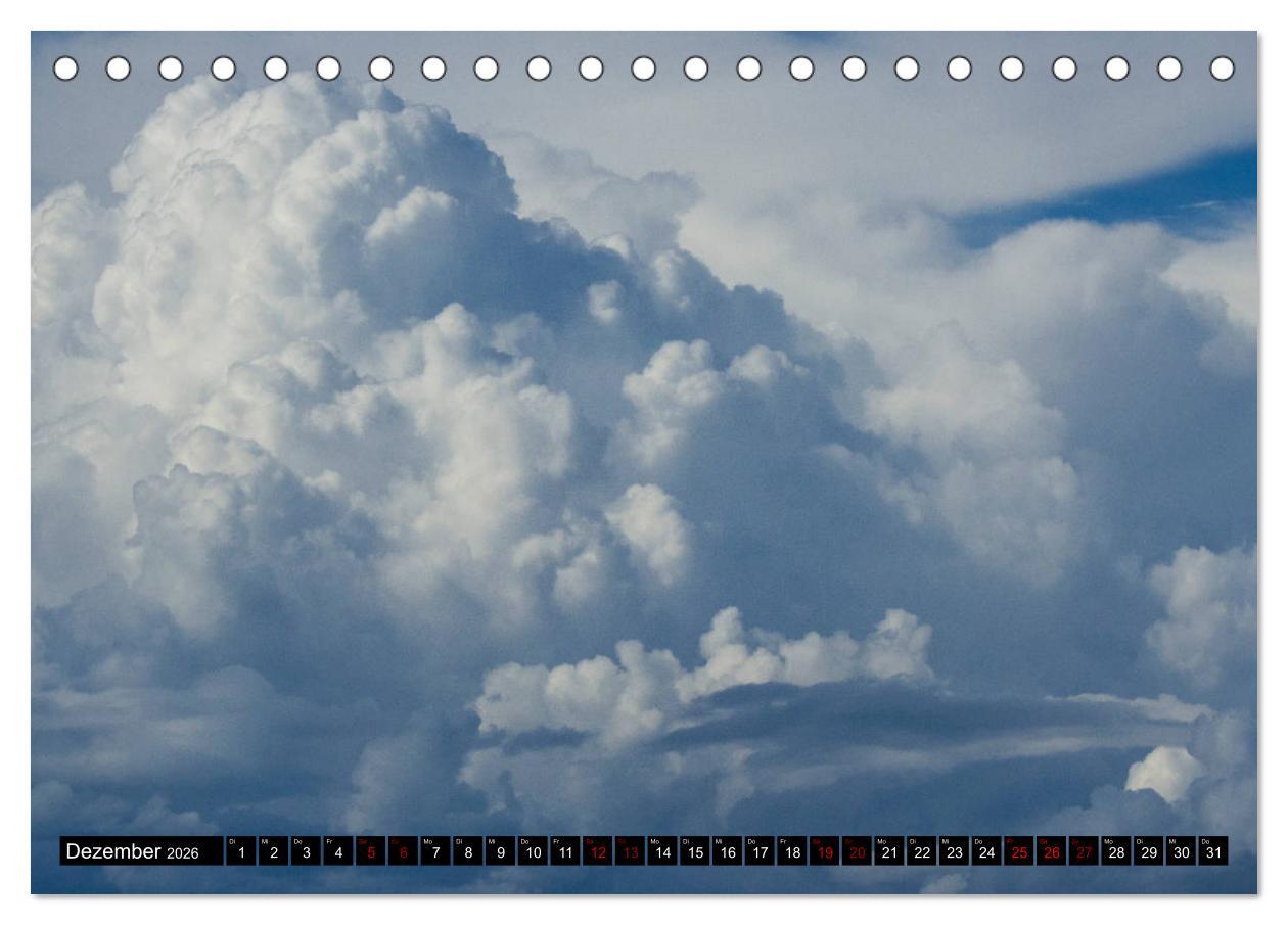 Beispielinhalt (Bild) Faszination Wolken (Tischkalender 2026 DIN A5 quer), CALVENDO Monatskalender