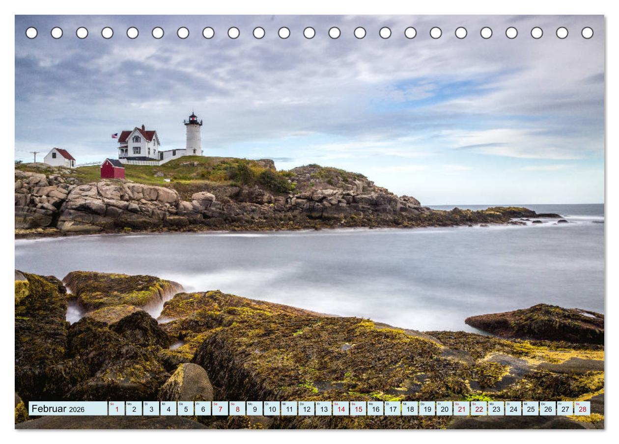 Beispielinhalt (Bild) Leuchttürme - Maritime Leuchtfeuer an den Küsten (Tischkalender 2026 DIN A5 quer), CALVENDO Monatskalender