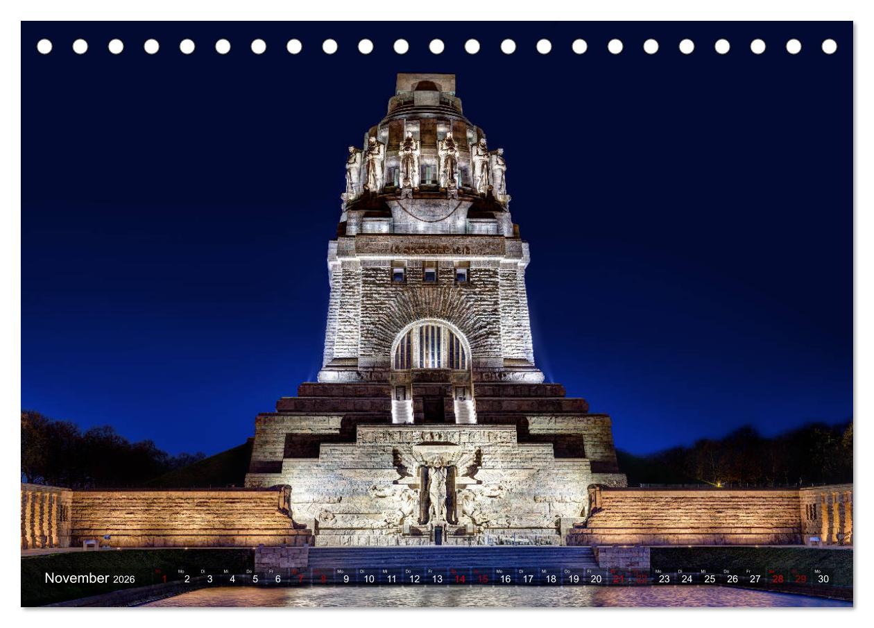 Beispielinhalt (Bild) Nachts in Leipzig (Tischkalender 2026 DIN A5 quer), CALVENDO Monatskalender