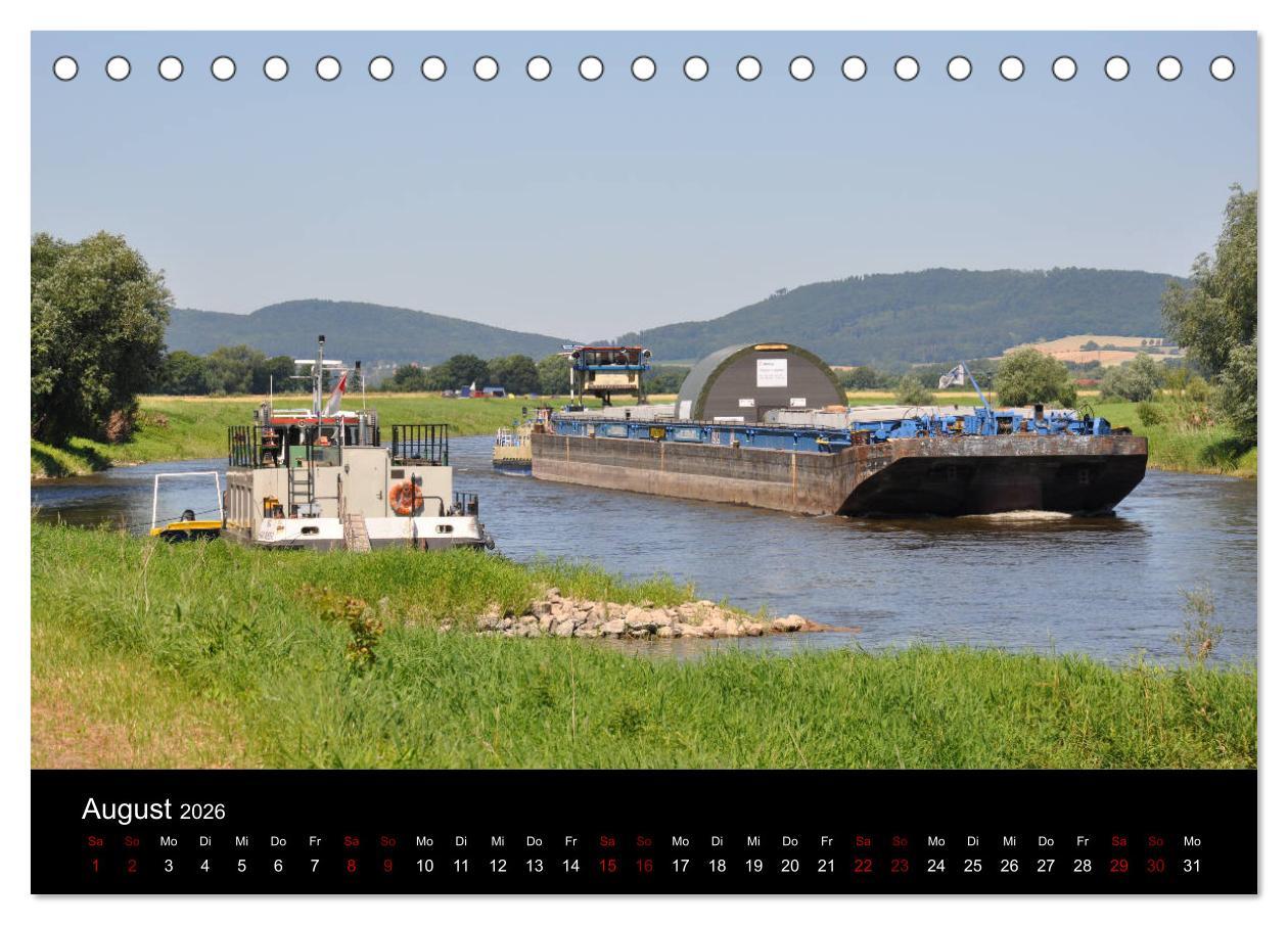 Beispielinhalt (Bild) Schiffe auf der Oberweser (Tischkalender 2026 DIN A5 quer), CALVENDO Monatskalender