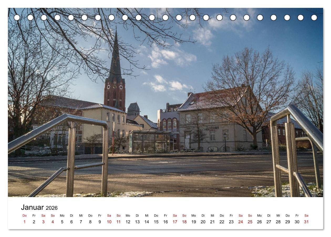 Beispielinhalt (Bild) Buxtehude - Eine Perle in Niedersachsen (Tischkalender 2026 DIN A5 quer), CALVENDO Monatskalender