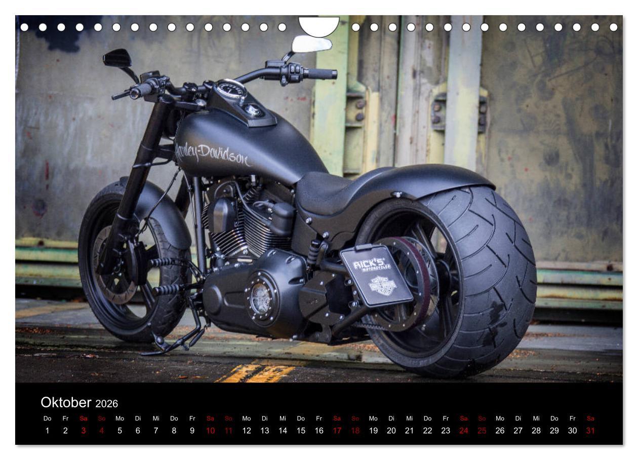 Beispielinhalt (Bild) Exklusive Best of Fat Ass Custombike Edition, feinste Harleys mit fettem Hintern (Wandkalender 2026 DIN A4 quer), CALVENDO Monatskalender