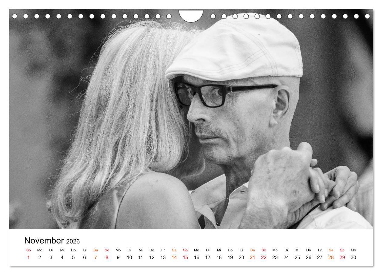 Beispielinhalt (Bild) Tango Argentino - Paare beim Tanz auf öffentlichen Plätzen (Wandkalender 2026 DIN A4 quer), CALVENDO Monatskalender