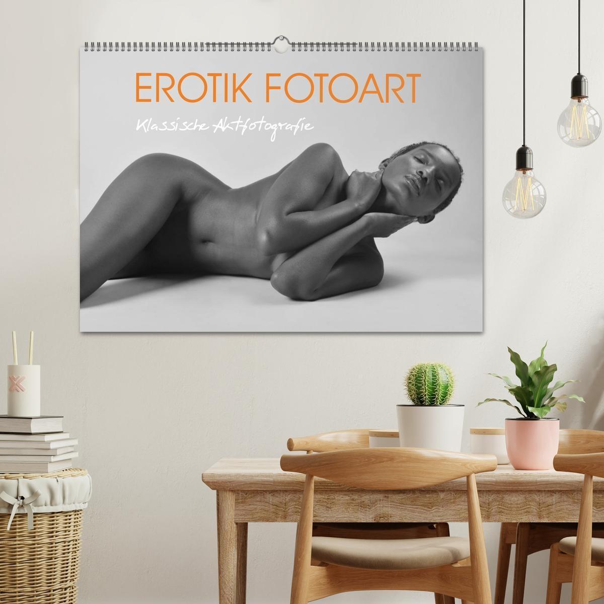 Beispielinhalt (Bild) Erotik Fotoart Klassische Aktfotografie (Wandkalender 2026 DIN A2 quer), CALVENDO Monatskalender