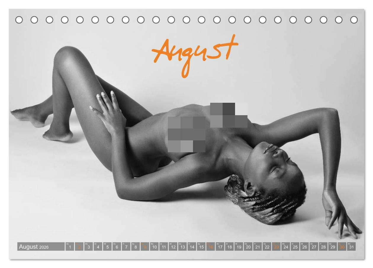 Beispielinhalt (Bild) Erotik Fotoart Klassische Aktfotografie (Tischkalender 2026 DIN A5 quer), CALVENDO Monatskalender