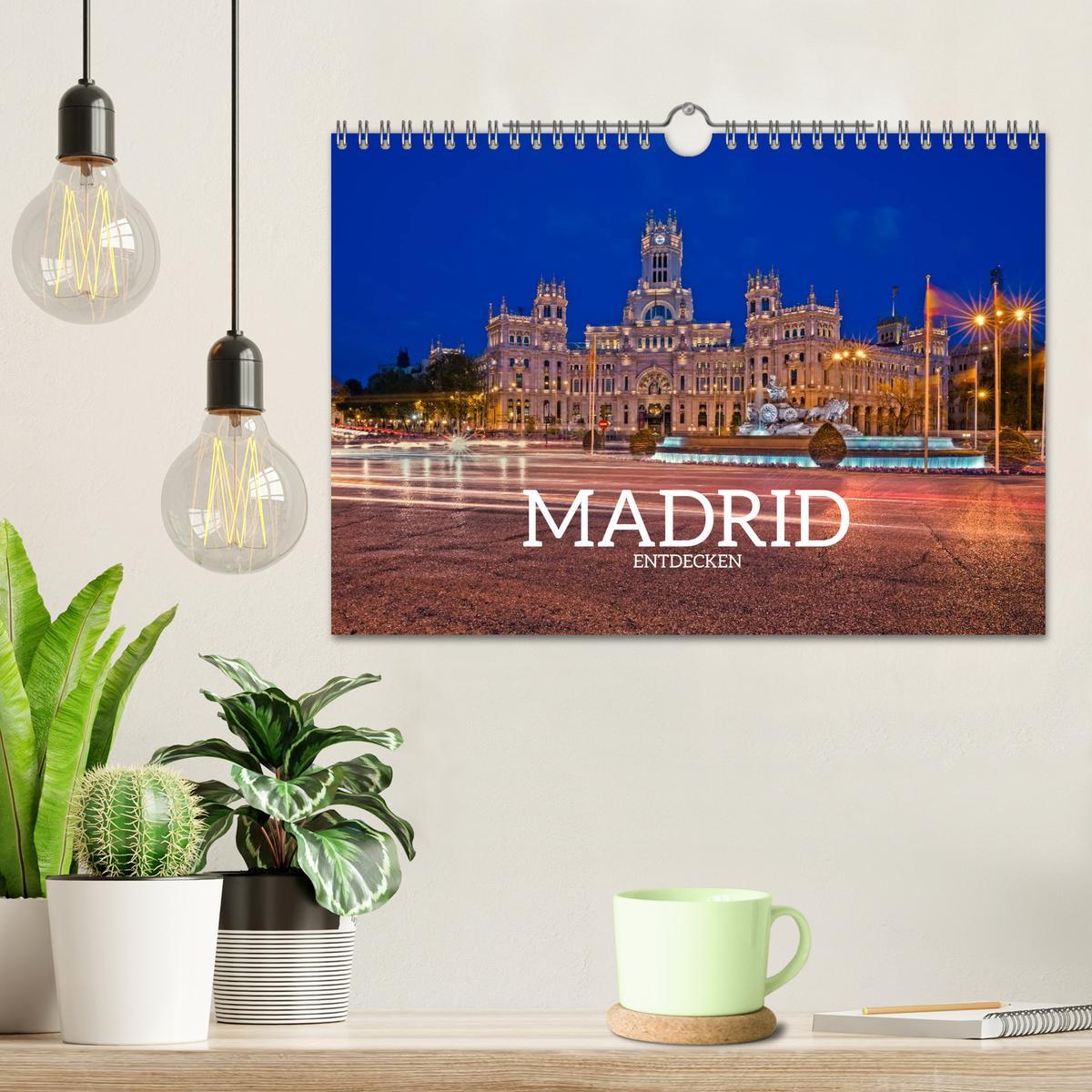 Beispielinhalt (Bild) Madrid entdecken (Wandkalender 2026 DIN A4 quer), CALVENDO Monatskalender