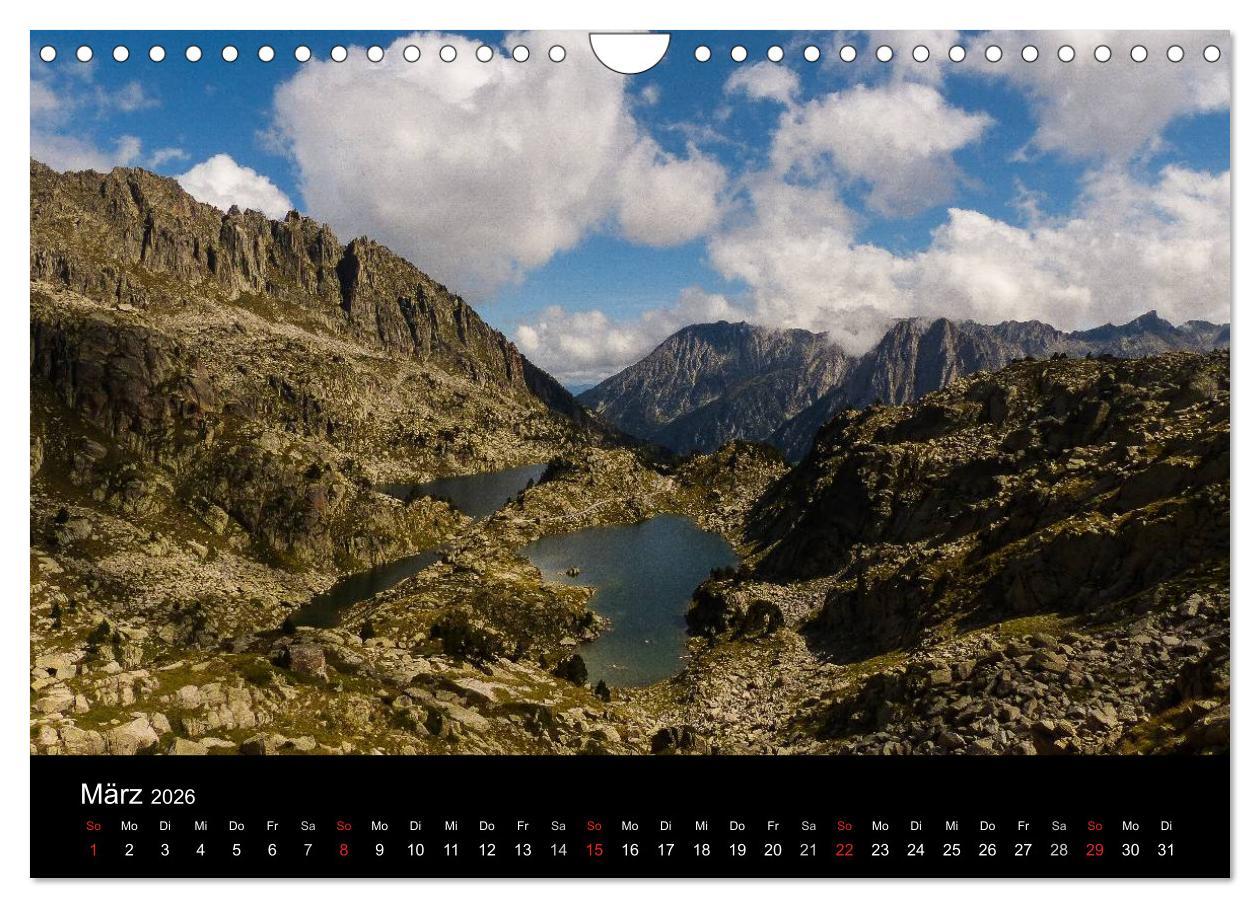 Beispielinhalt (Bild) Spanische - Pyrenäen Carros de Foc (Wandkalender 2026 DIN A4 quer), CALVENDO Monatskalender