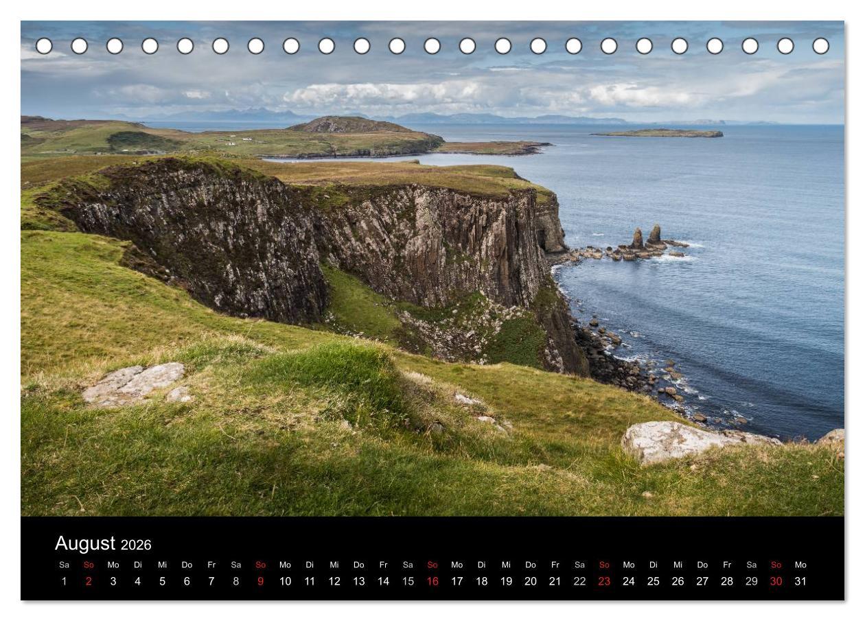 Beispielinhalt (Bild) Die Highlands - Schottlands rauher Nordwesten (Tischkalender 2026 DIN A5 quer), CALVENDO Monatskalender