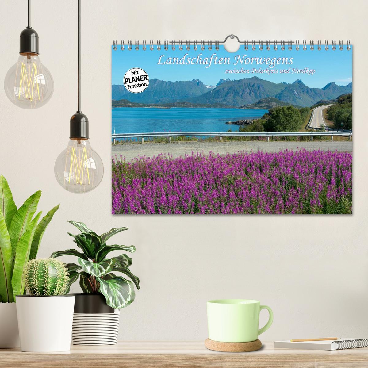 Beispielinhalt (Bild) Landschaften Norwegens zwischen Polarkreis und Nordkap (Wandkalender 2026 DIN A4 quer), CALVENDO Monatskalender