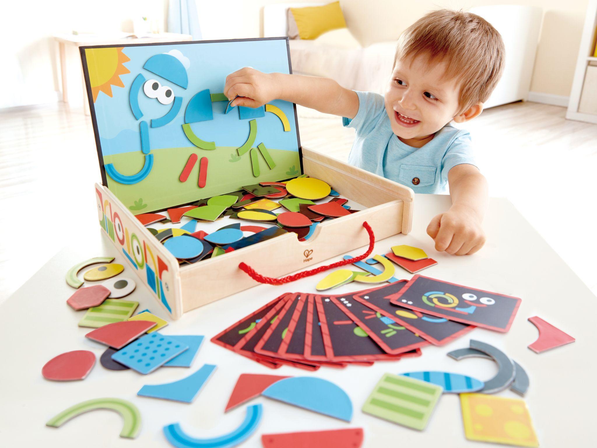 Beispielinhalt (Bild) Hape - Magnetische Kunstbox
