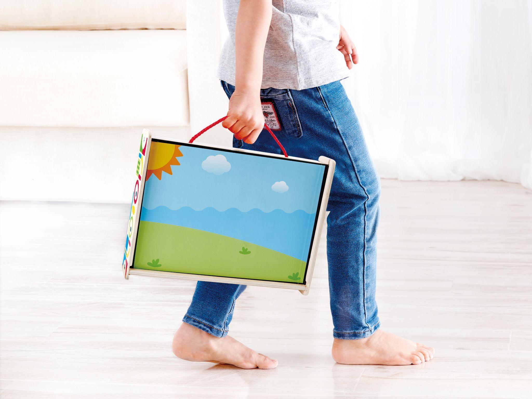 Beispielinhalt (Bild) Hape - Magnetische Kunstbox