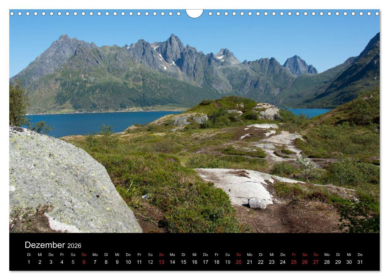 Beispielinhalt (Bild) Landschaften Norwegens zwischen Polarkreis und Nordkap (Wandkalender 2026 DIN A3 quer), CALVENDO Monatskalender