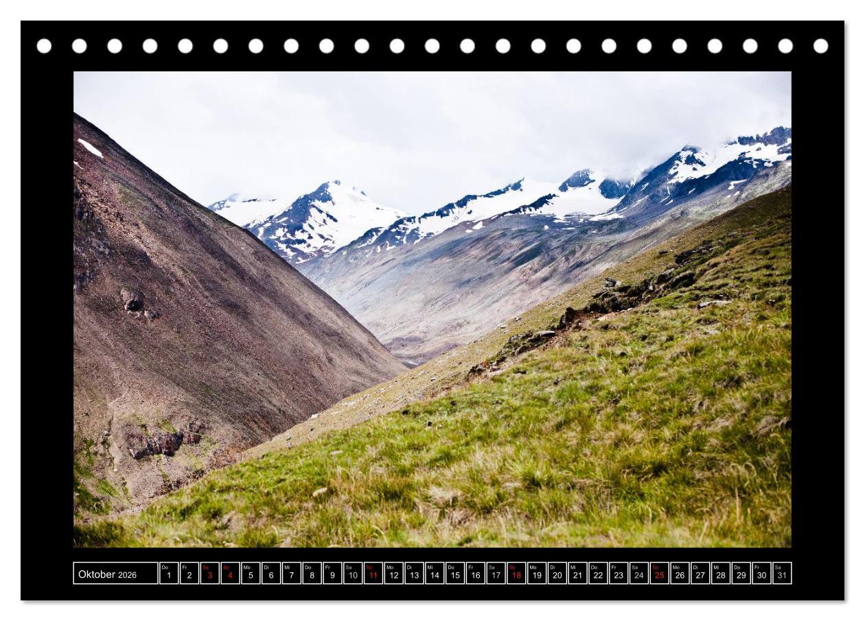 Beispielinhalt (Bild) SEH(N)SUCHT ALPENÜBERQUERUNG (Tischkalender 2026 DIN A5 quer), CALVENDO Monatskalender