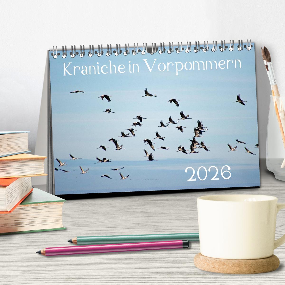 Beispielinhalt (Bild) Kraniche in Vorpommern (Tischkalender 2026 DIN A5 quer), CALVENDO Monatskalender