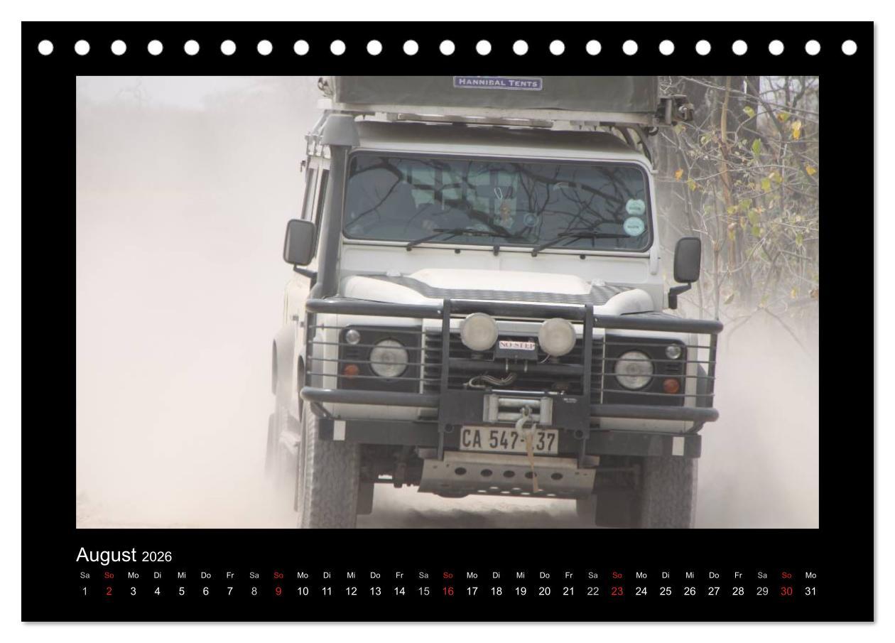 Beispielinhalt (Bild) Land Rover Defender - Unterwegs in Afrika (Tischkalender 2026 DIN A5 quer), CALVENDO Monatskalender