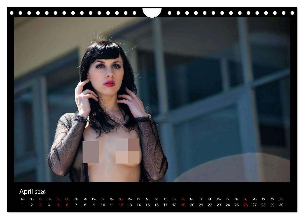 Beispielinhalt (Bild) Outdoor Aktkalender 2026 (Wandkalender 2026 DIN A4 quer), CALVENDO Monatskalender