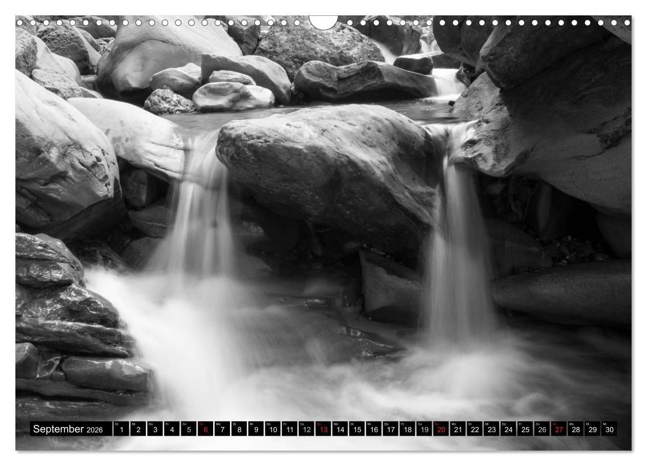 Beispielinhalt (Bild) Stille Momente in Schwarz-Weiss (Wandkalender 2026 DIN A3 quer), CALVENDO Monatskalender