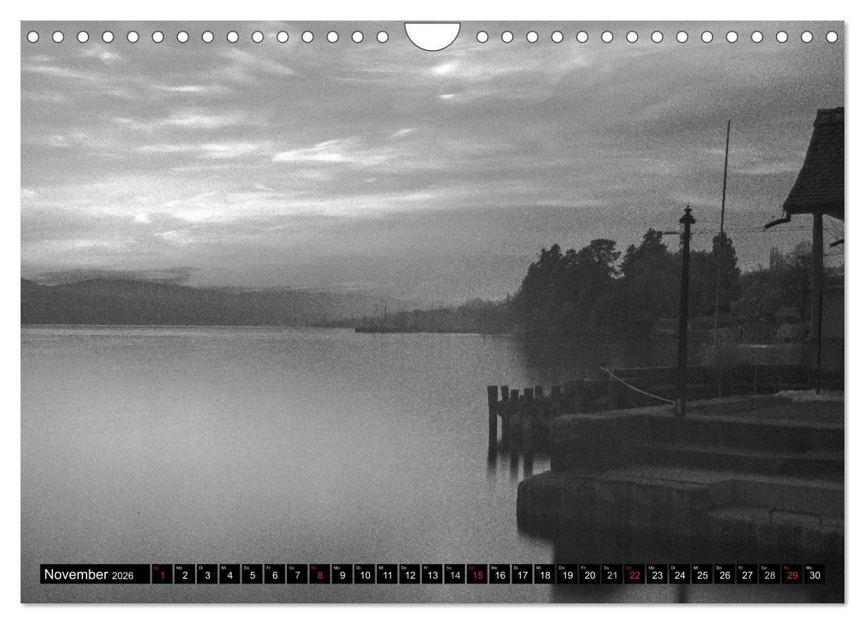 Beispielinhalt (Bild) Stille Momente in Schwarz-Weiss (Wandkalender 2026 DIN A4 quer), CALVENDO Monatskalender