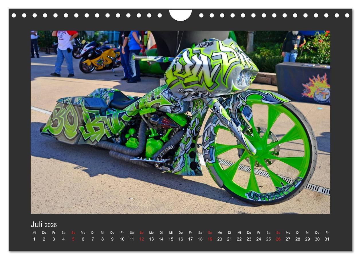 Beispielinhalt (Bild) BEST OF HARLEY-DAVIDSON BAGGER-STYLE (Wandkalender 2026 DIN A4 quer), CALVENDO Monatskalender