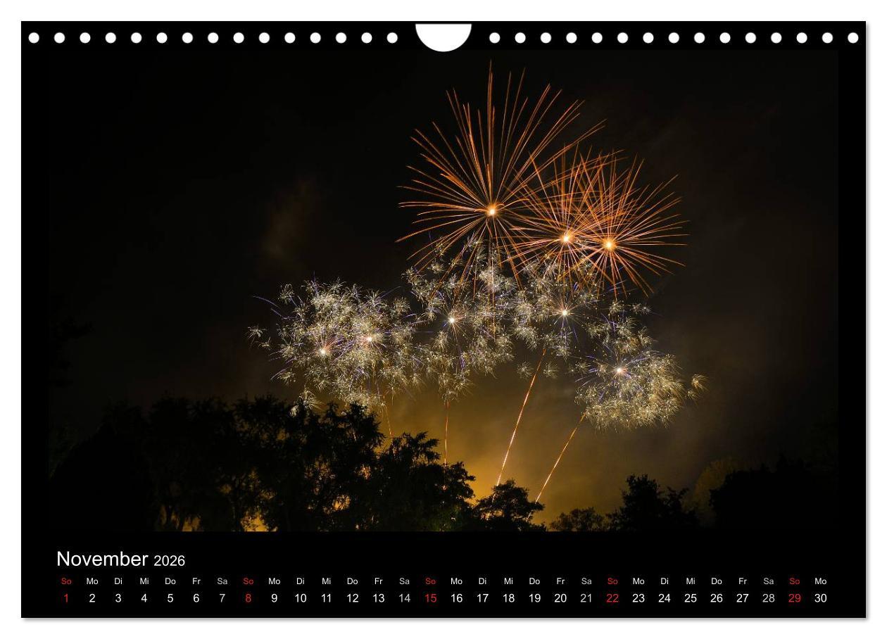 Beispielinhalt (Bild) Feuerwerks - Impressionen (Wandkalender 2026 DIN A4 quer), CALVENDO Monatskalender