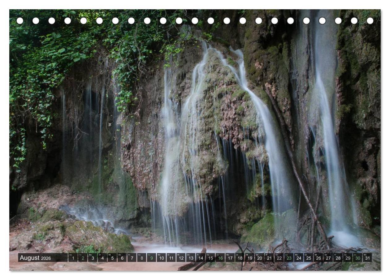Beispielinhalt (Bild) Wasserfälle der Welt 2026 (Tischkalender 2026 DIN A5 quer), CALVENDO Monatskalender