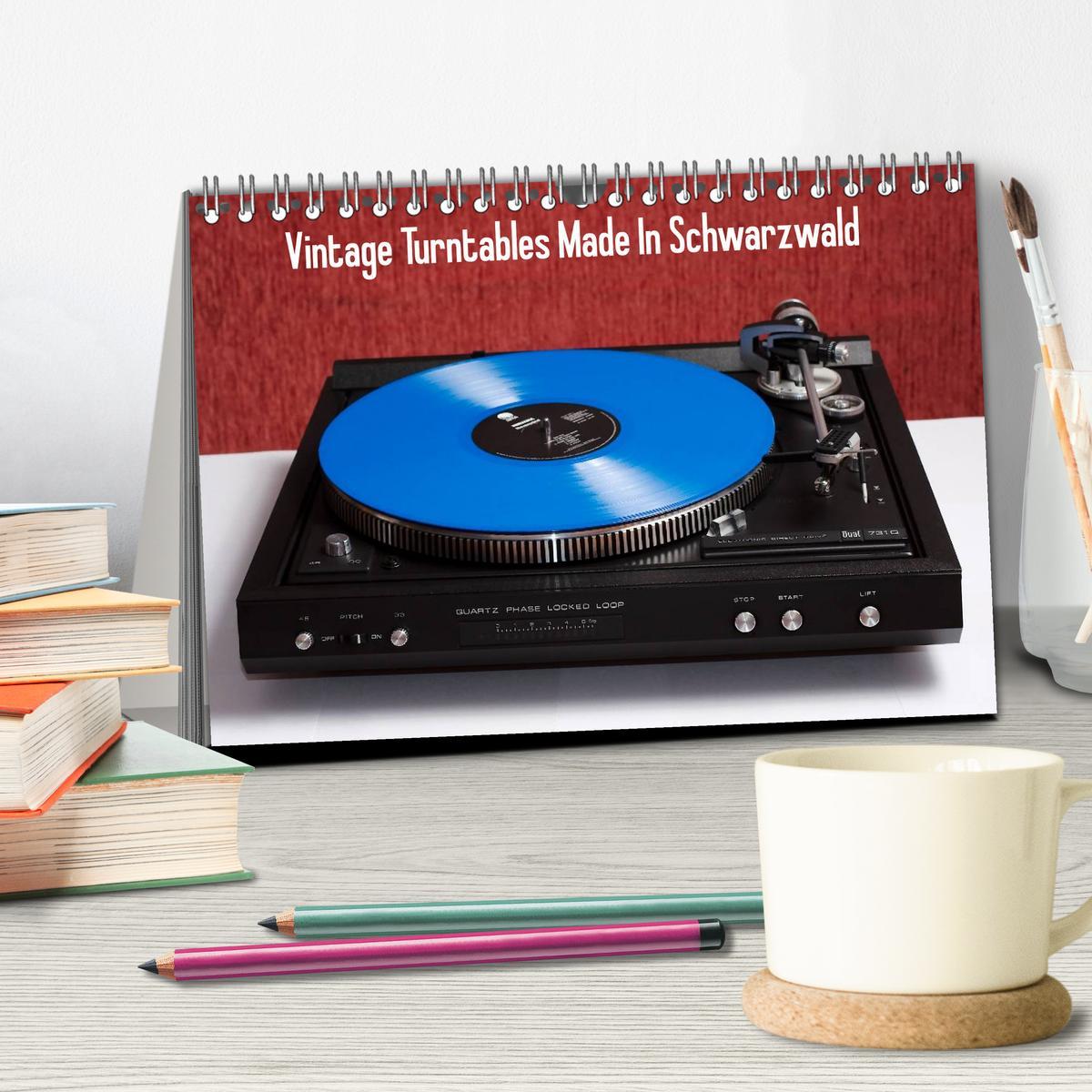 Beispielinhalt (Bild) Vintage Turntables Made In Schwarzwald (Tischkalender 2026 DIN A5 quer), CALVENDO Monatskalender