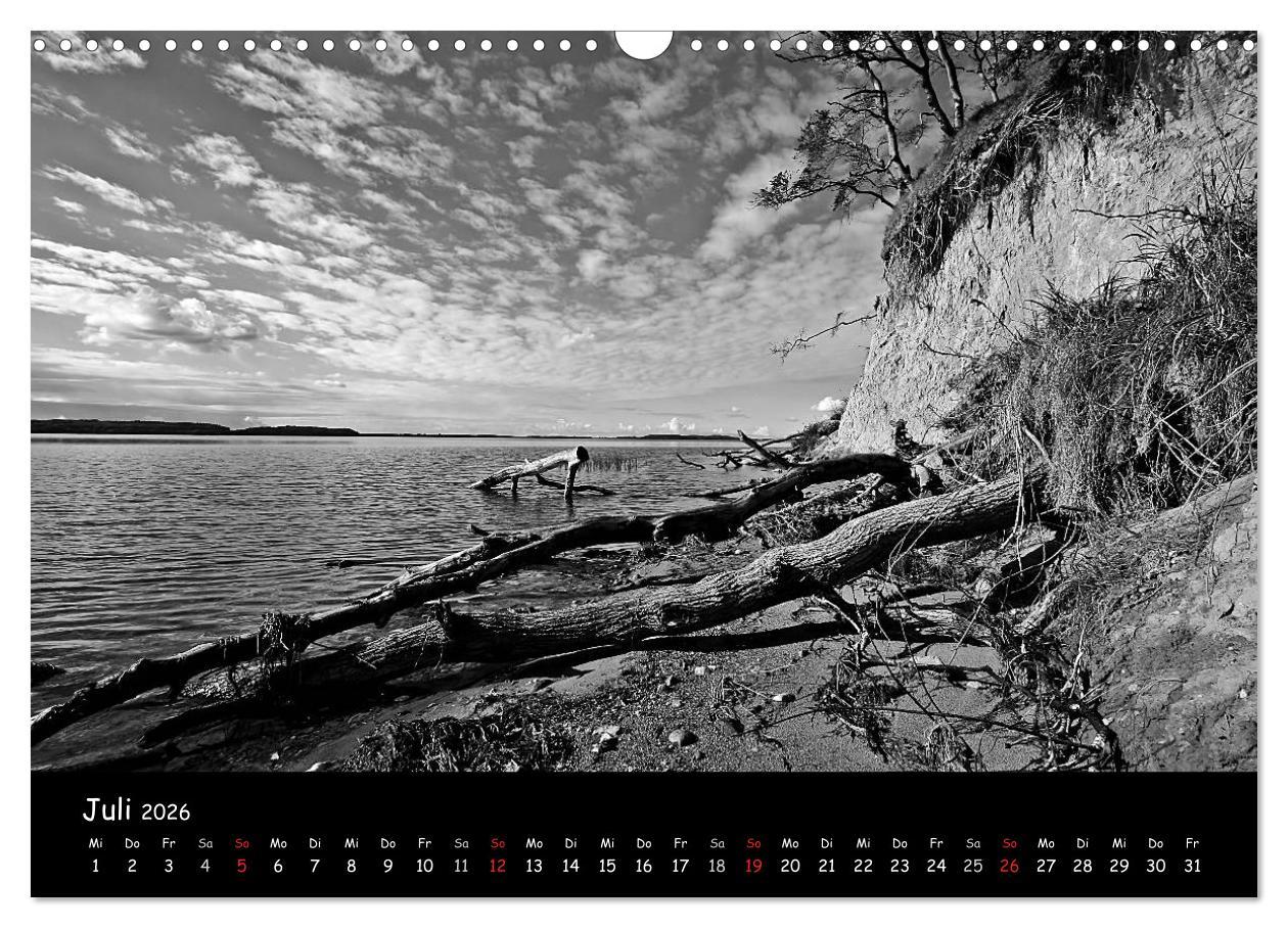 Beispielinhalt (Bild) Rügen in schwarz-weiß (Wandkalender 2026 DIN A3 quer), CALVENDO Monatskalender