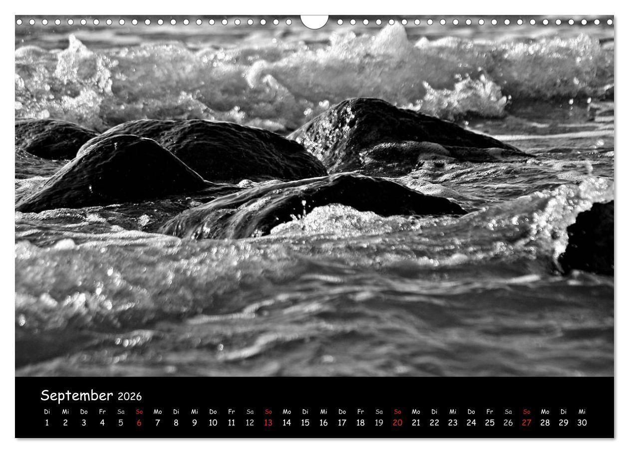 Beispielinhalt (Bild) Rügen in schwarz-weiß (Wandkalender 2026 DIN A3 quer), CALVENDO Monatskalender