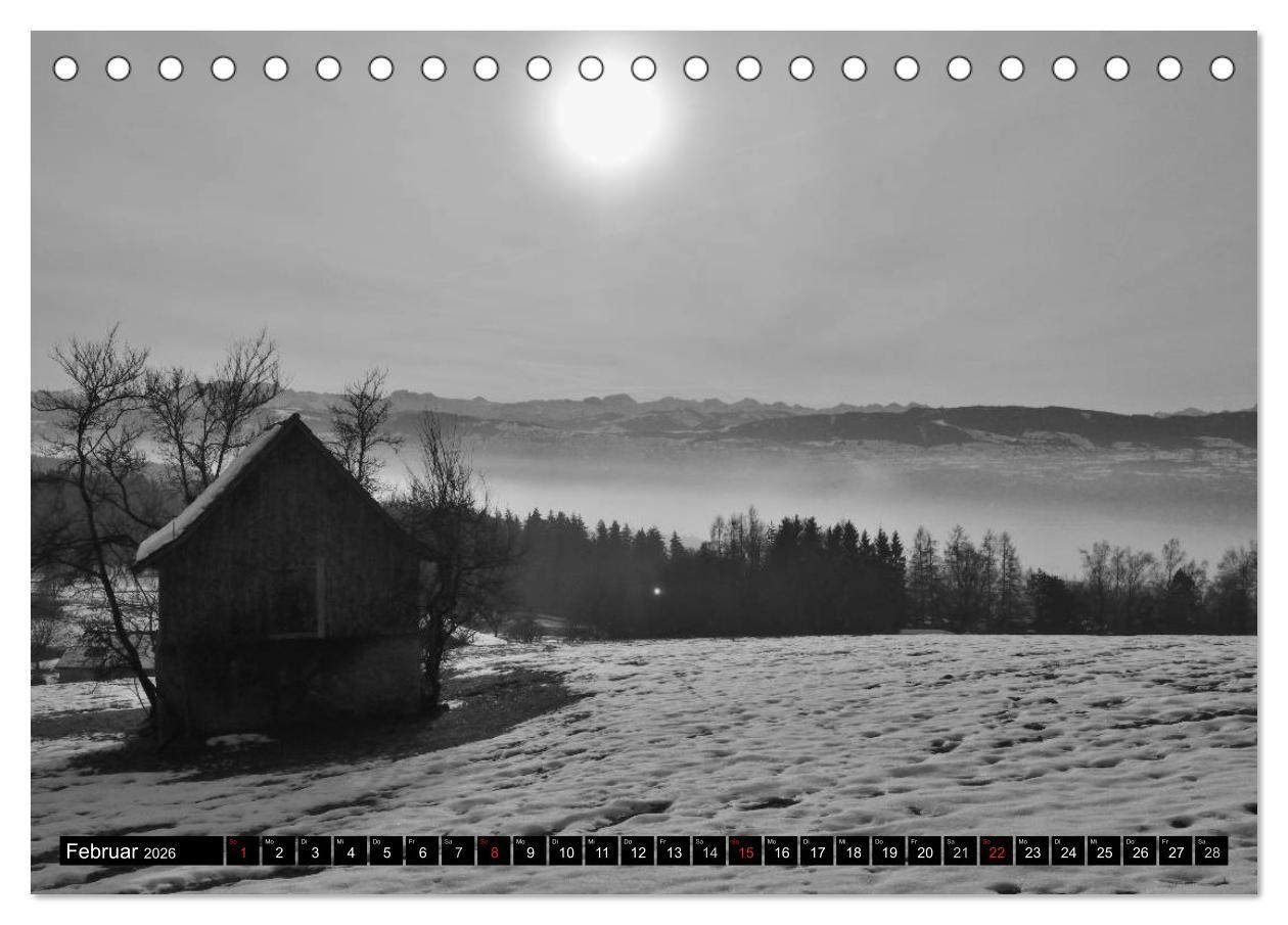 Beispielinhalt (Bild) Stille Momente in Schwarz-Weiss (Tischkalender 2026 DIN A5 quer), CALVENDO Monatskalender