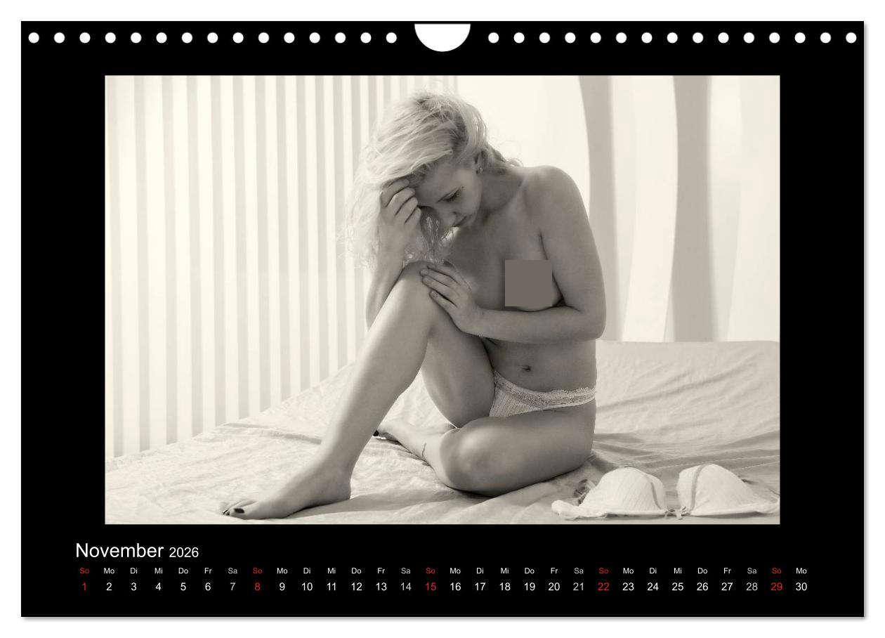 Beispielinhalt (Bild) Schönheiten in schwarz-weiss (Wandkalender 2026 DIN A4 quer), CALVENDO Monatskalender