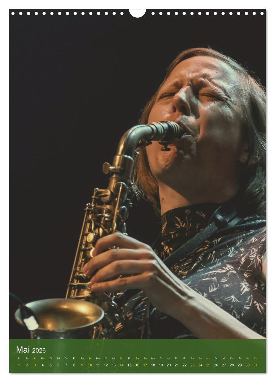 Beispielinhalt (Bild) Women singing and playing Jazz (Wandkalender 2026 DIN A3 hoch), CALVENDO Monatskalender