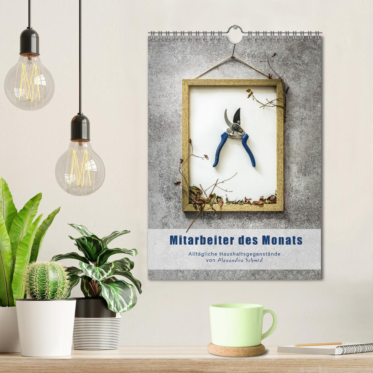 Beispielinhalt (Bild) Mitarbeiter des Monats (Wandkalender 2026 DIN A4 hoch), CALVENDO Monatskalender