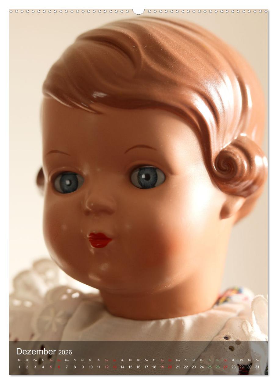 Beispielinhalt (Bild) Puppen-Gesichter (hochwertiger Premium Wandkalender 2026 DIN A2 hoch), Kunstdruck in Hochglanz
