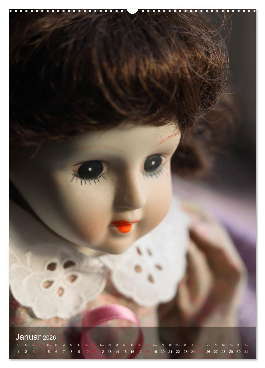 Beispielinhalt (Bild) Puppen-Gesichter (hochwertiger Premium Wandkalender 2026 DIN A2 hoch), Kunstdruck in Hochglanz