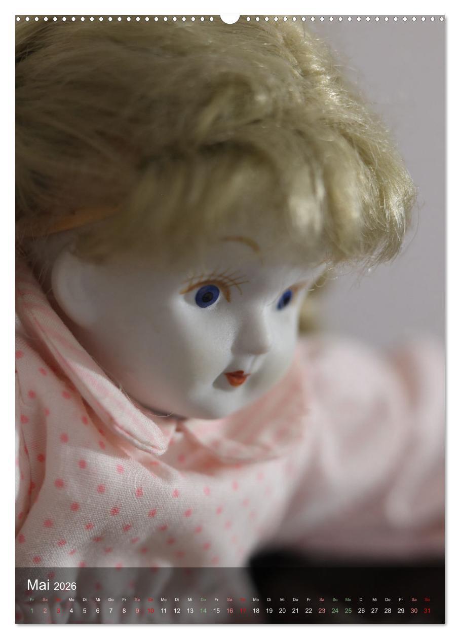 Beispielinhalt (Bild) Puppen-Gesichter (hochwertiger Premium Wandkalender 2026 DIN A2 hoch), Kunstdruck in Hochglanz