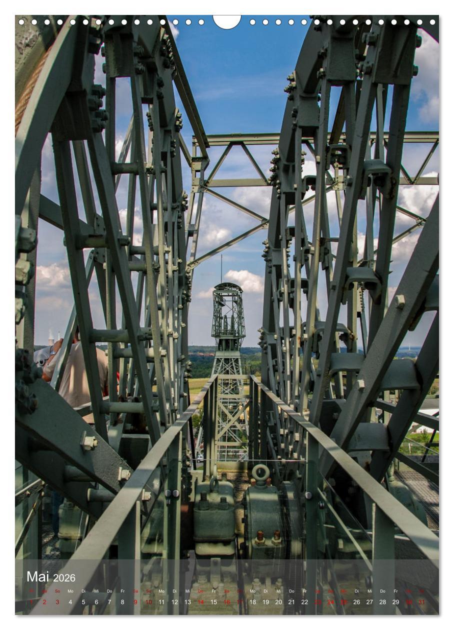 Beispielinhalt (Bild) Fördertürme im Ruhrgebiet - Skulpturen der Vergangenheit (Wandkalender 2026 DIN A3 hoch), CALVENDO Monatskalender