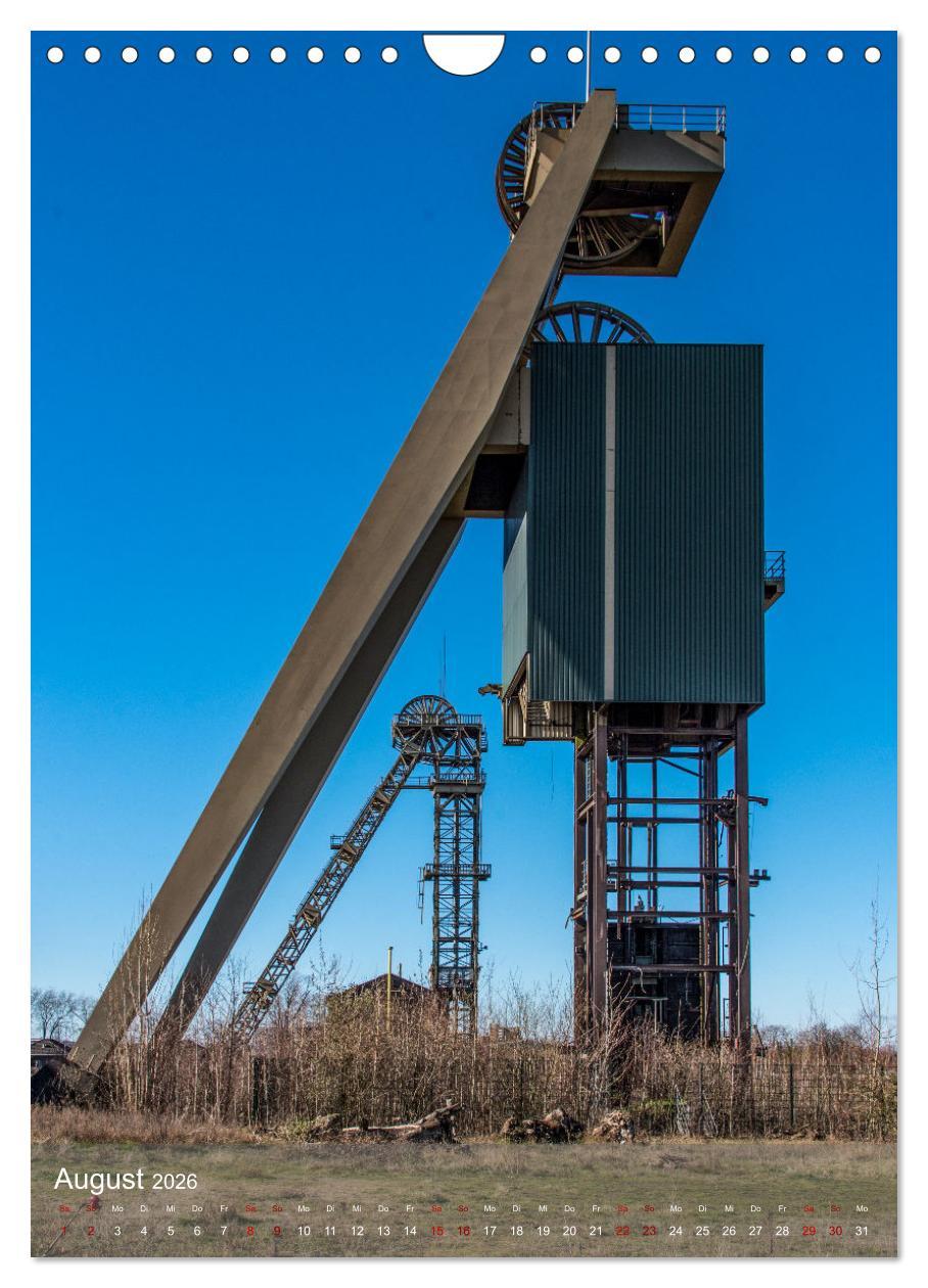 Beispielinhalt (Bild) Fördertürme im Ruhrgebiet - Skulpturen der Vergangenheit (Wandkalender 2026 DIN A4 hoch), CALVENDO Monatskalender