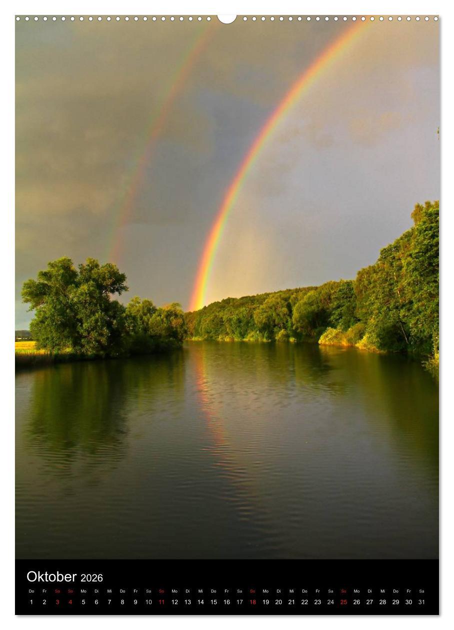Beispielinhalt (Bild) Gespiegelte Natur (Wandkalender 2026 DIN A2 hoch), CALVENDO Monatskalender