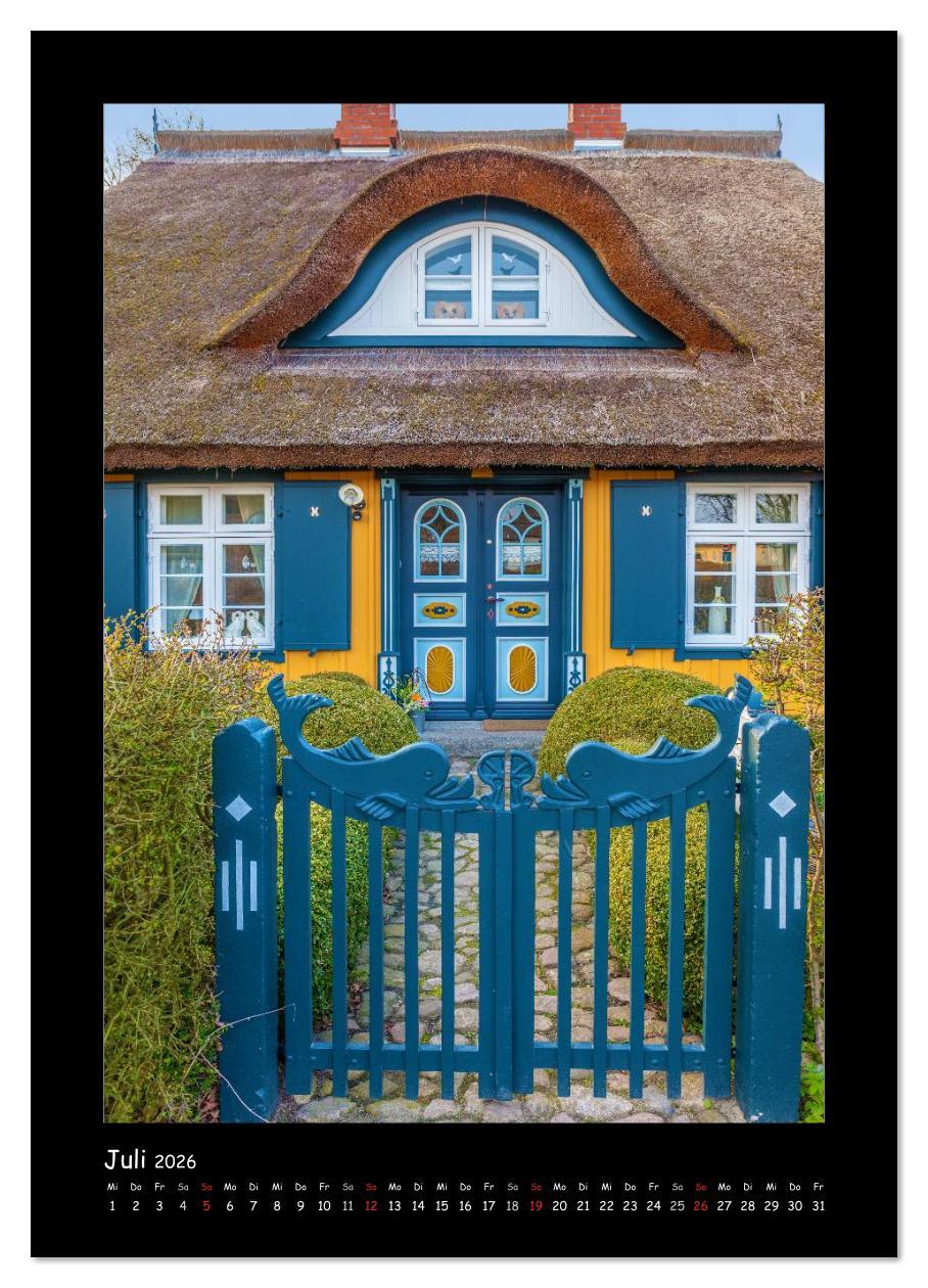 Beispielinhalt (Bild) Türen - Meisterwerke aus Fischland, Darß und Zingst (Wandkalender 2026 DIN A3 hoch), CALVENDO Monatskalender
