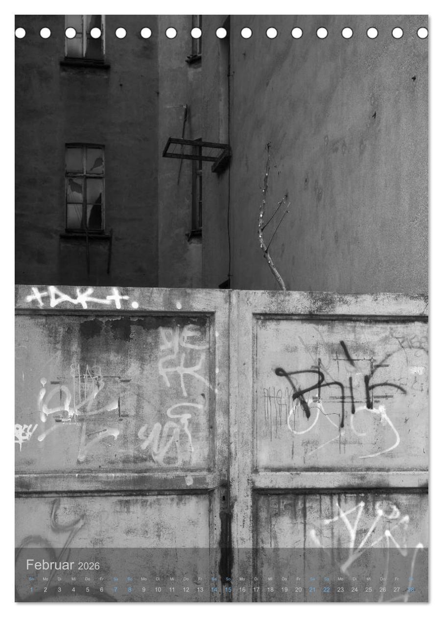 Beispielinhalt (Bild) LEIPZIG - Momente der Stadt (Tischkalender 2026 DIN A5 hoch), CALVENDO Monatskalender