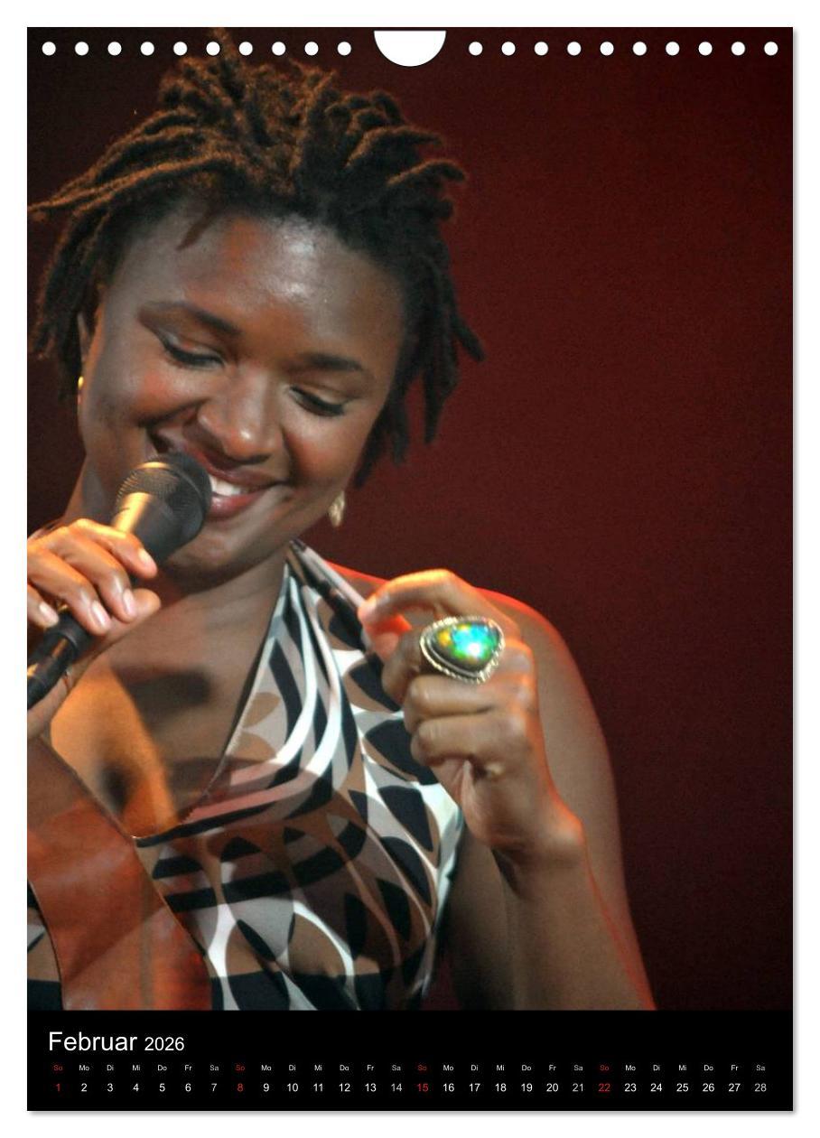 Beispielinhalt (Bild) Jazz Frauen 2026 (Wandkalender 2026 DIN A4 hoch), CALVENDO Monatskalender
