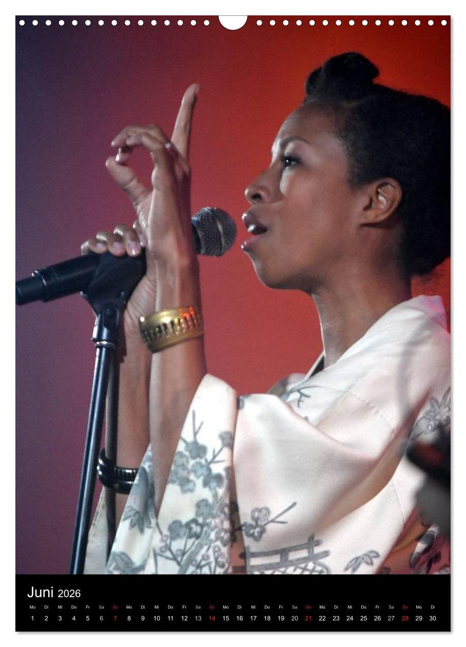 Beispielinhalt (Bild) Jazz Frauen 2026 (Wandkalender 2026 DIN A3 hoch), CALVENDO Monatskalender