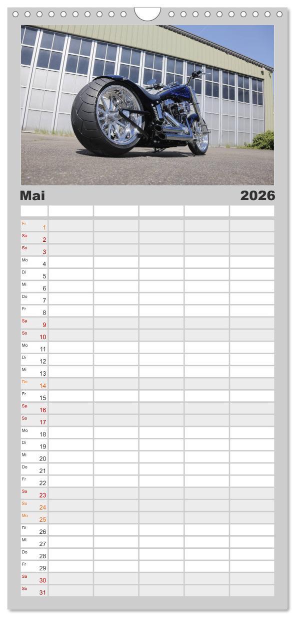 Beispielinhalt (Bild) Familienplaner 2026 - Exklusive Best of Fat Ass Custombike Edition, feinste Harleys mit fettem Hintern mit 5 Spalten (Wandkalender, 21 x 45 cm) CALVENDO