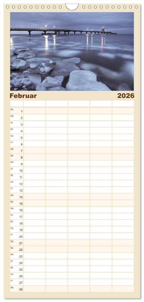 Beispielinhalt (Bild) Familienplaner 2026 - Usedomfotos mit 5 Spalten (Wandkalender, 21 x 45 cm) CALVENDO