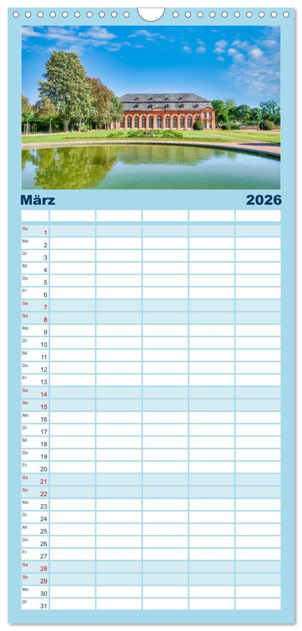 Beispielinhalt (Bild) Familienplaner 2026 - Blickfang Darmstadt! mit 5 Spalten (Wandkalender, 21 x 45 cm) CALVENDO