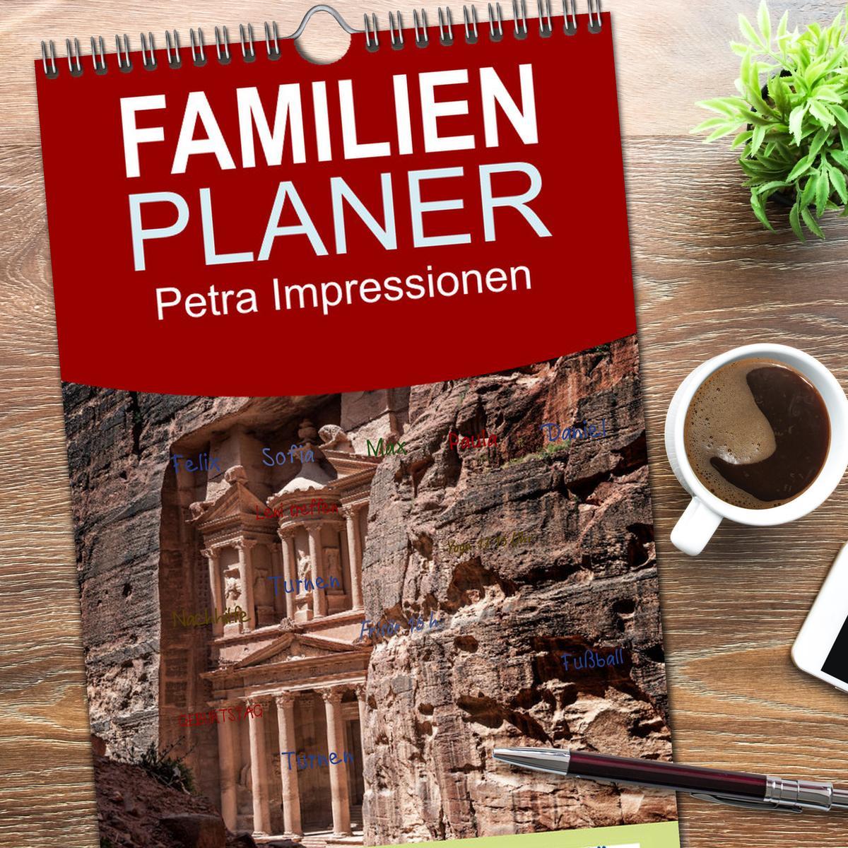 Beispielinhalt (Bild) Familienplaner 2026 - Petra Impressionen mit 5 Spalten (Wandkalender, 21 x 45 cm) CALVENDO