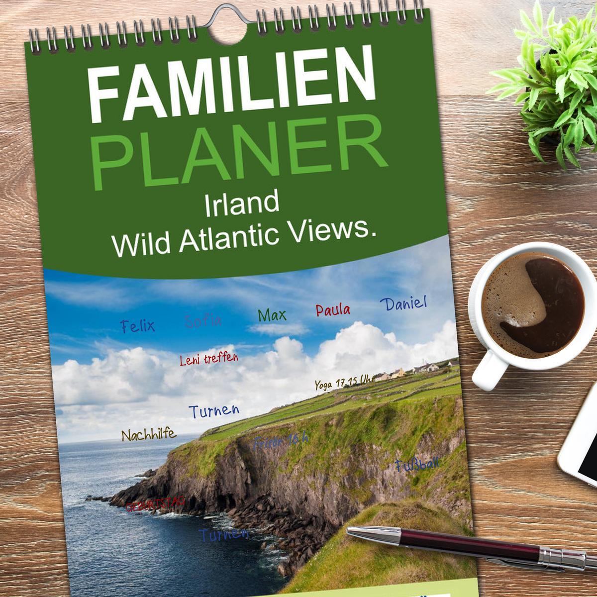 Beispielinhalt (Bild) Familienplaner 2026 - Irland. Wild Atlantic Views. mit 5 Spalten (Wandkalender, 21 x 45 cm) CALVENDO