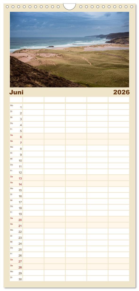 Beispielinhalt (Bild) Familienplaner 2026 - Die Highlands - Schottlands rauher Nordwesten mit 5 Spalten (Wandkalender, 21 x 45 cm) CALVENDO