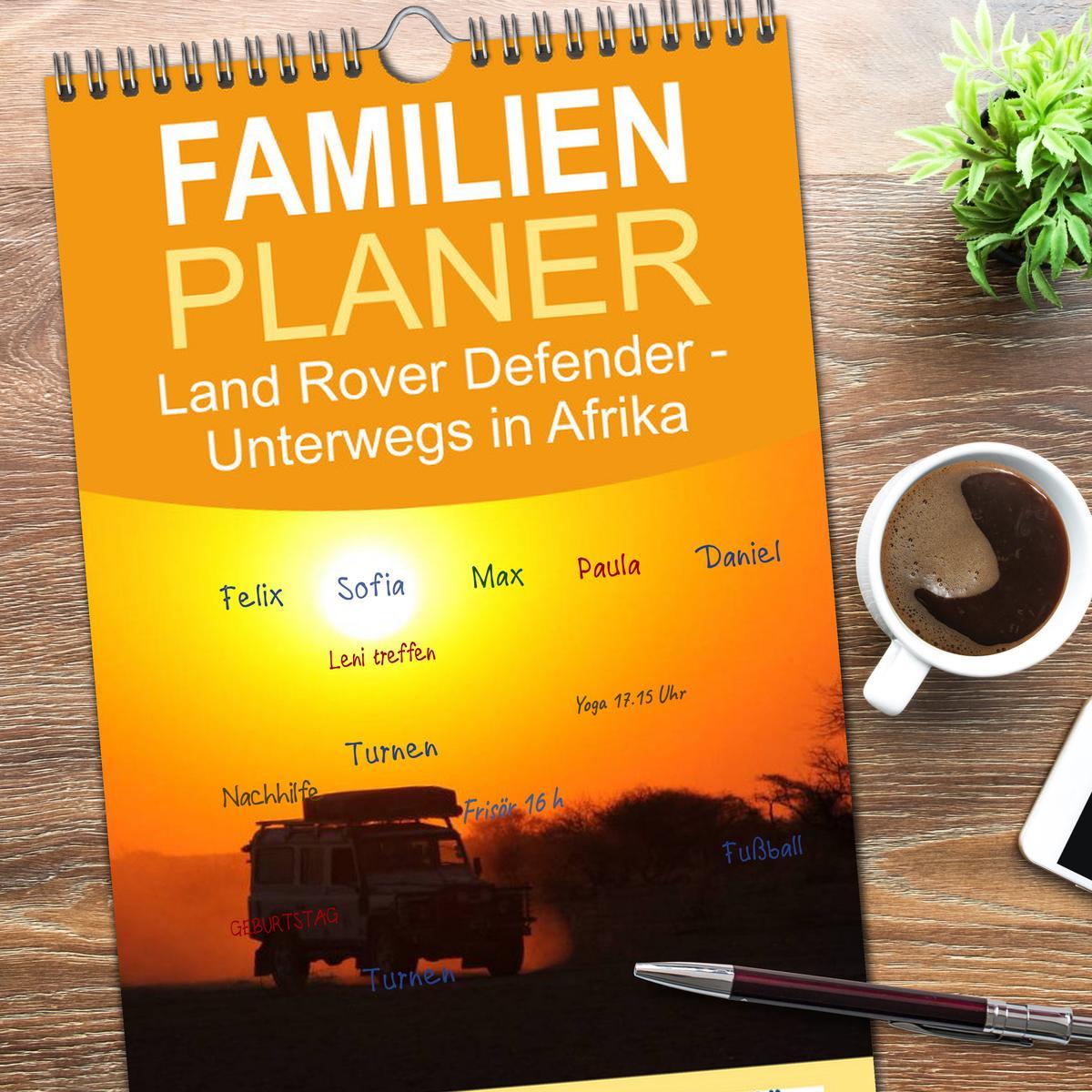 Beispielinhalt (Bild) Familienplaner 2026 - Land Rover Defender - Unterwegs in Afrika mit 5 Spalten (Wandkalender, 21 x 45 cm) CALVENDO