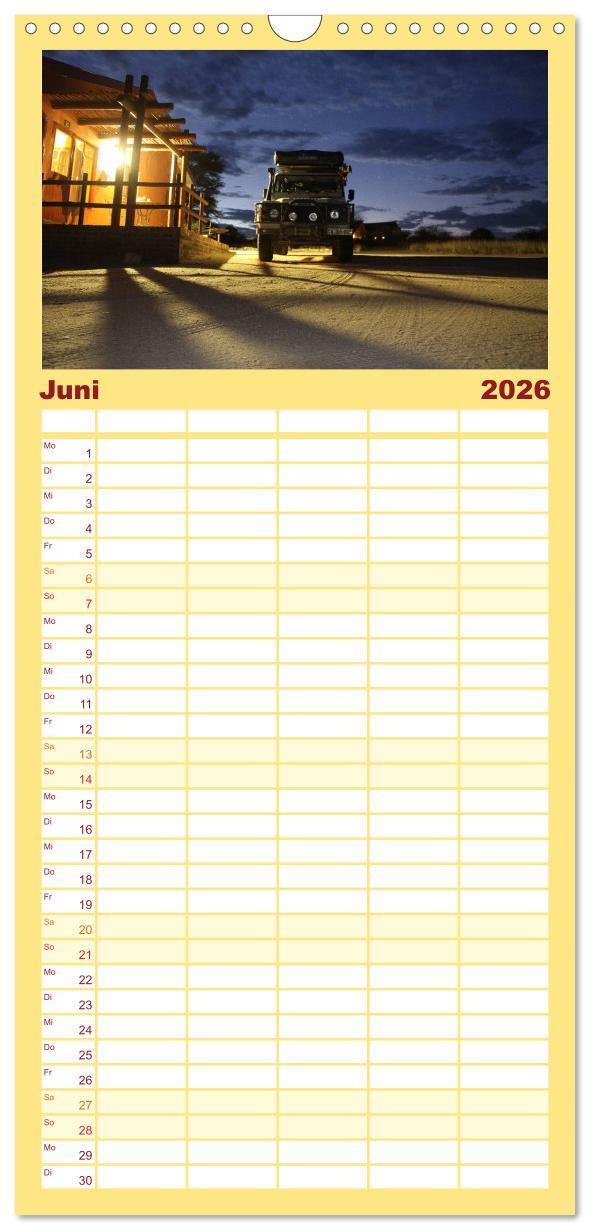 Beispielinhalt (Bild) Familienplaner 2026 - Land Rover Defender - Unterwegs in Afrika mit 5 Spalten (Wandkalender, 21 x 45 cm) CALVENDO